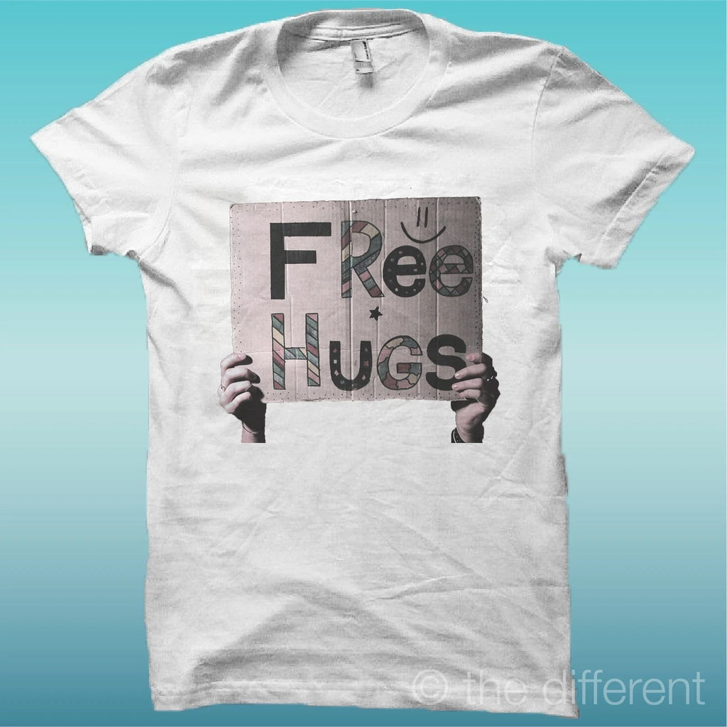 T-Shirt "Free Hugs" Color White The Happiness Is Having My T-Shirt New