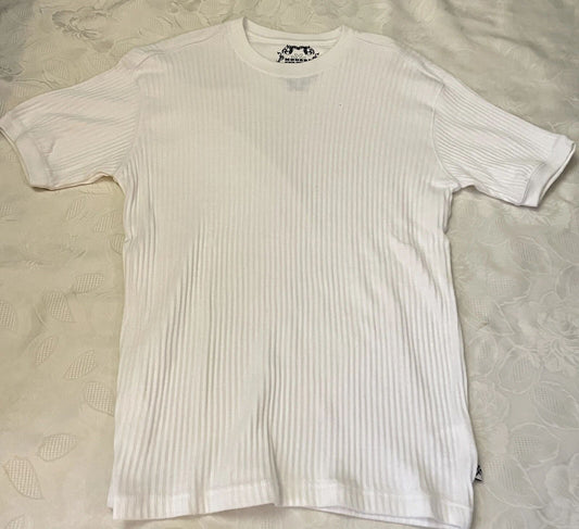 Men’s Modern Couture Tee Shirt Size Medium