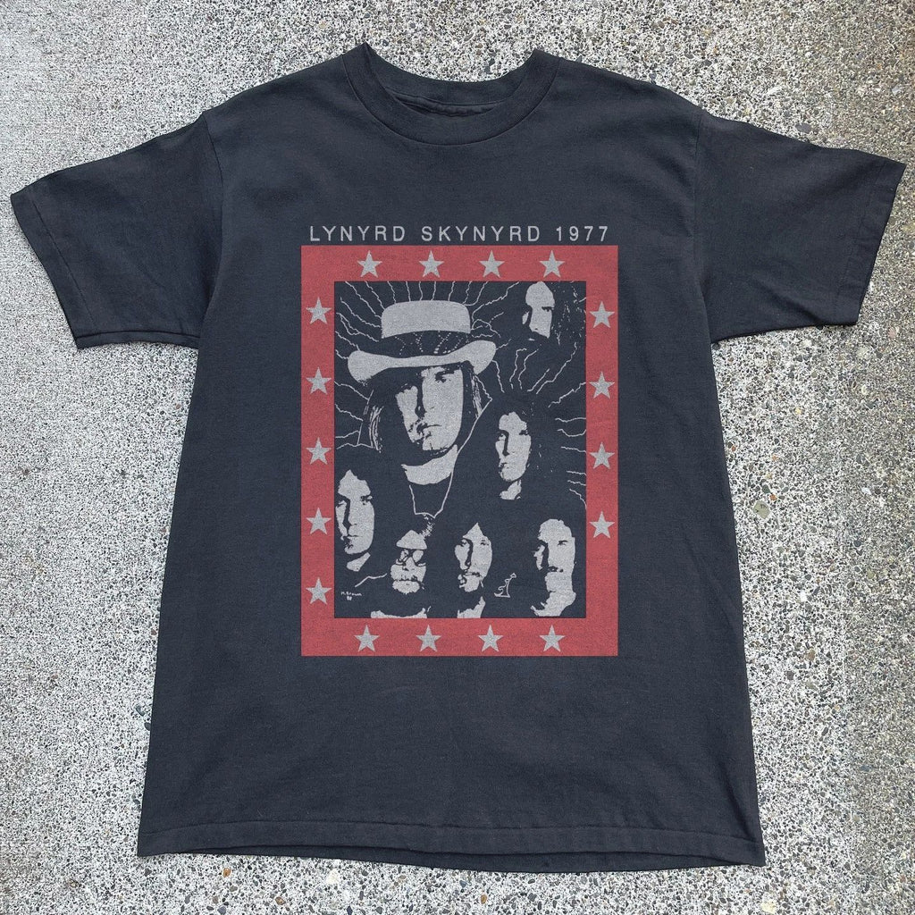 Vintage Lynyrd Skynyrd 1977 Unisex Black Cotton T-Shirt, Size S-5XL