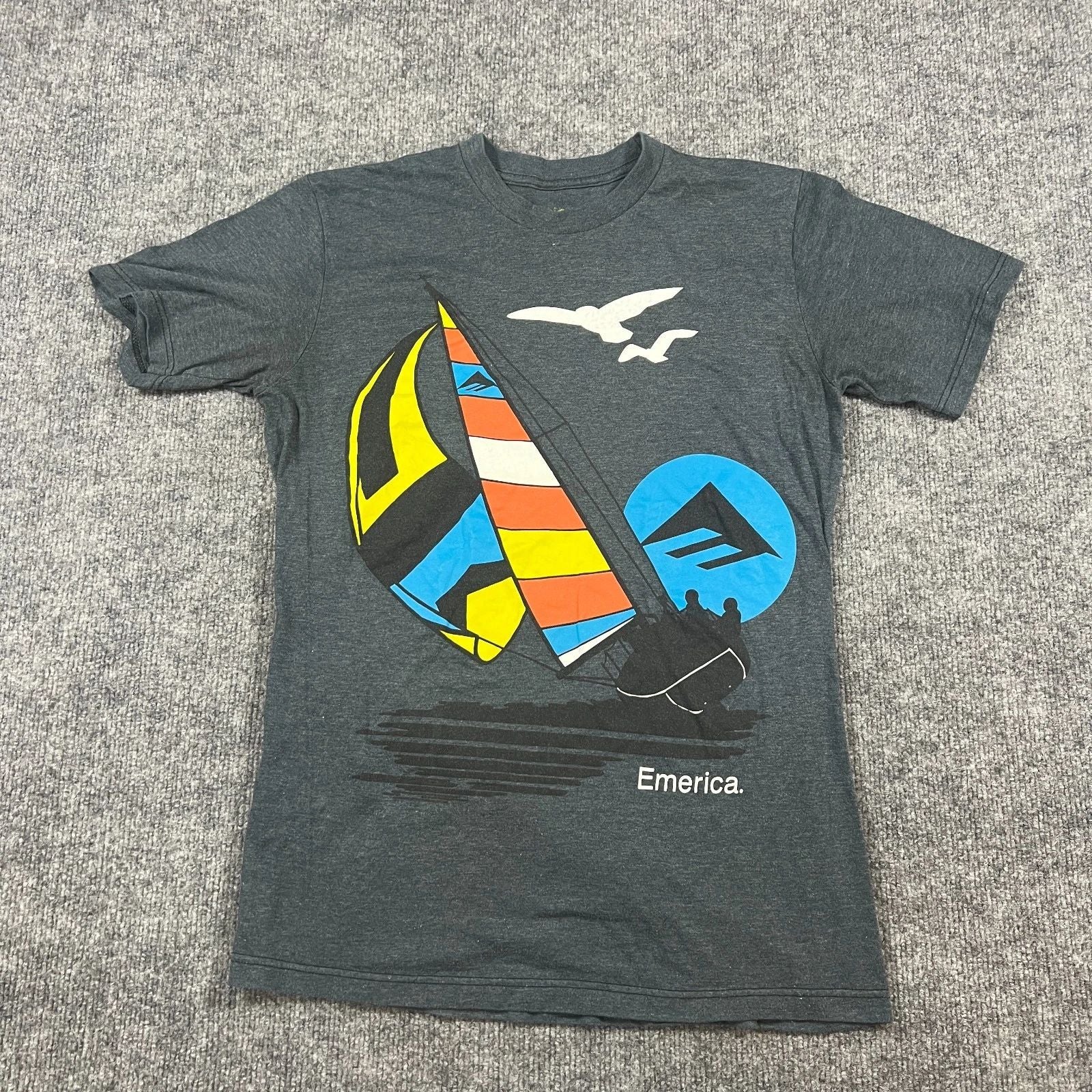 Emerica T Shirt Mens Medium Charcoal Gray Cotton Windsurf Graphic Everyday Wear