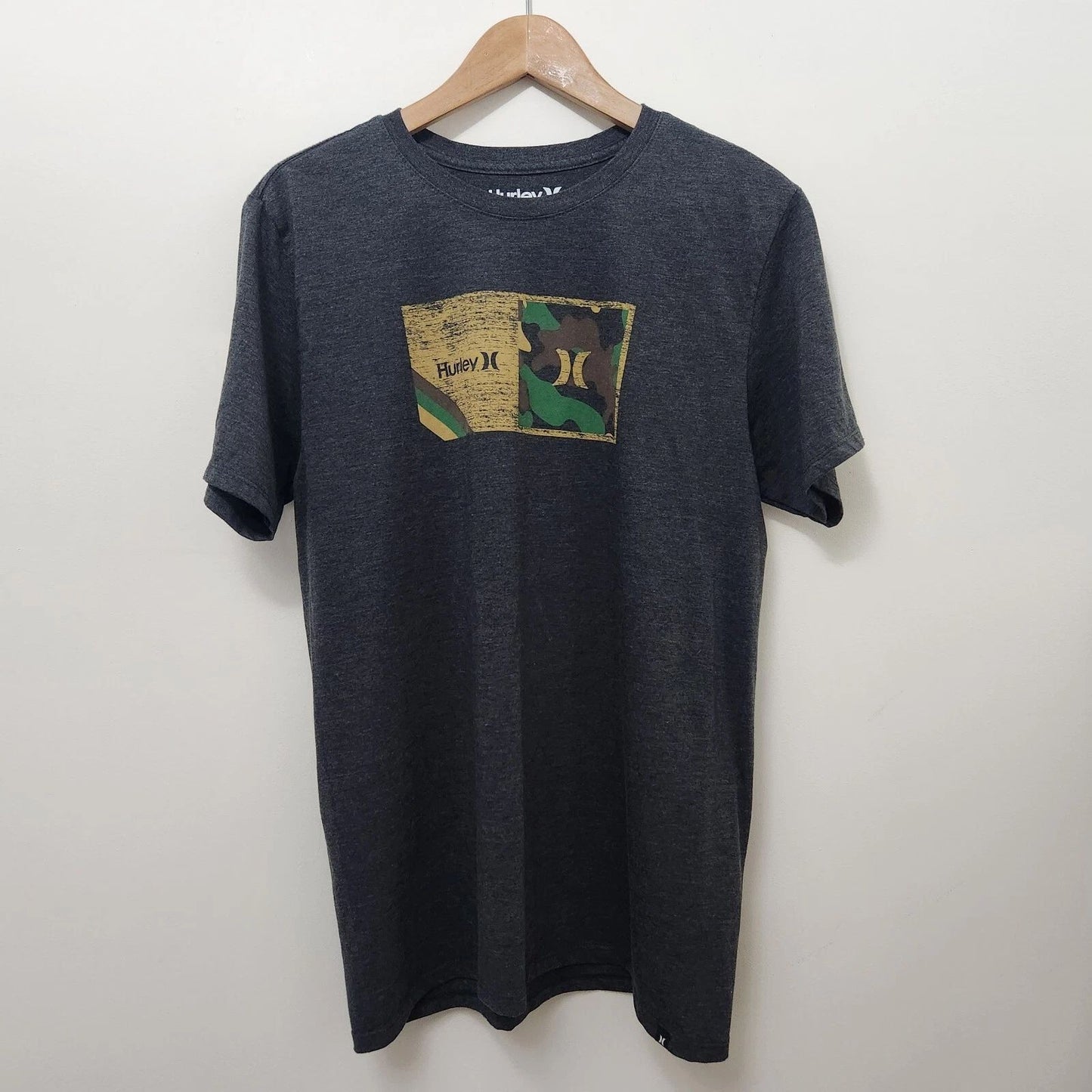 HURLEY Men's Lightweight Dark Gray Surf Outdoors Casual T Shirt Size M