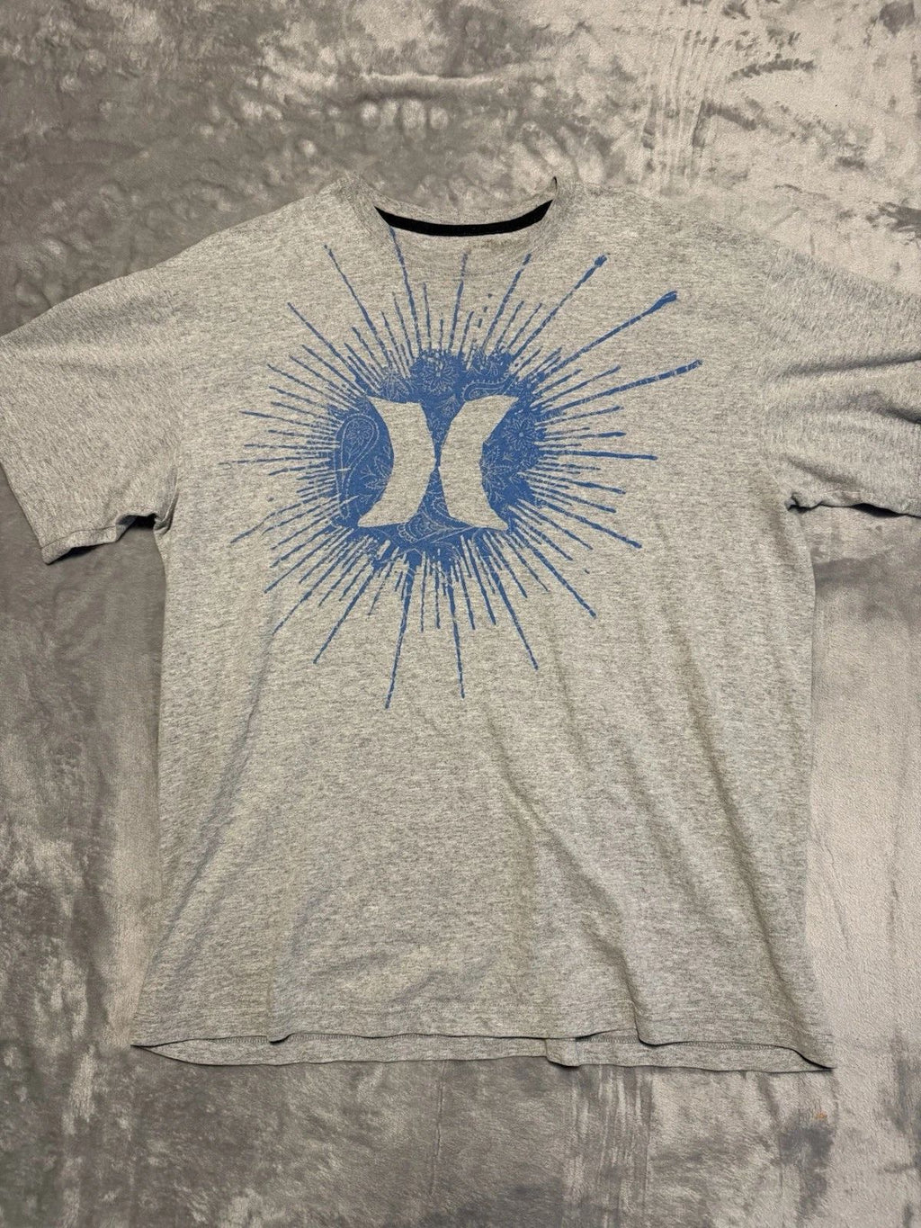 hurley surfing Paisley california Gray T Shirt Fits Like Large