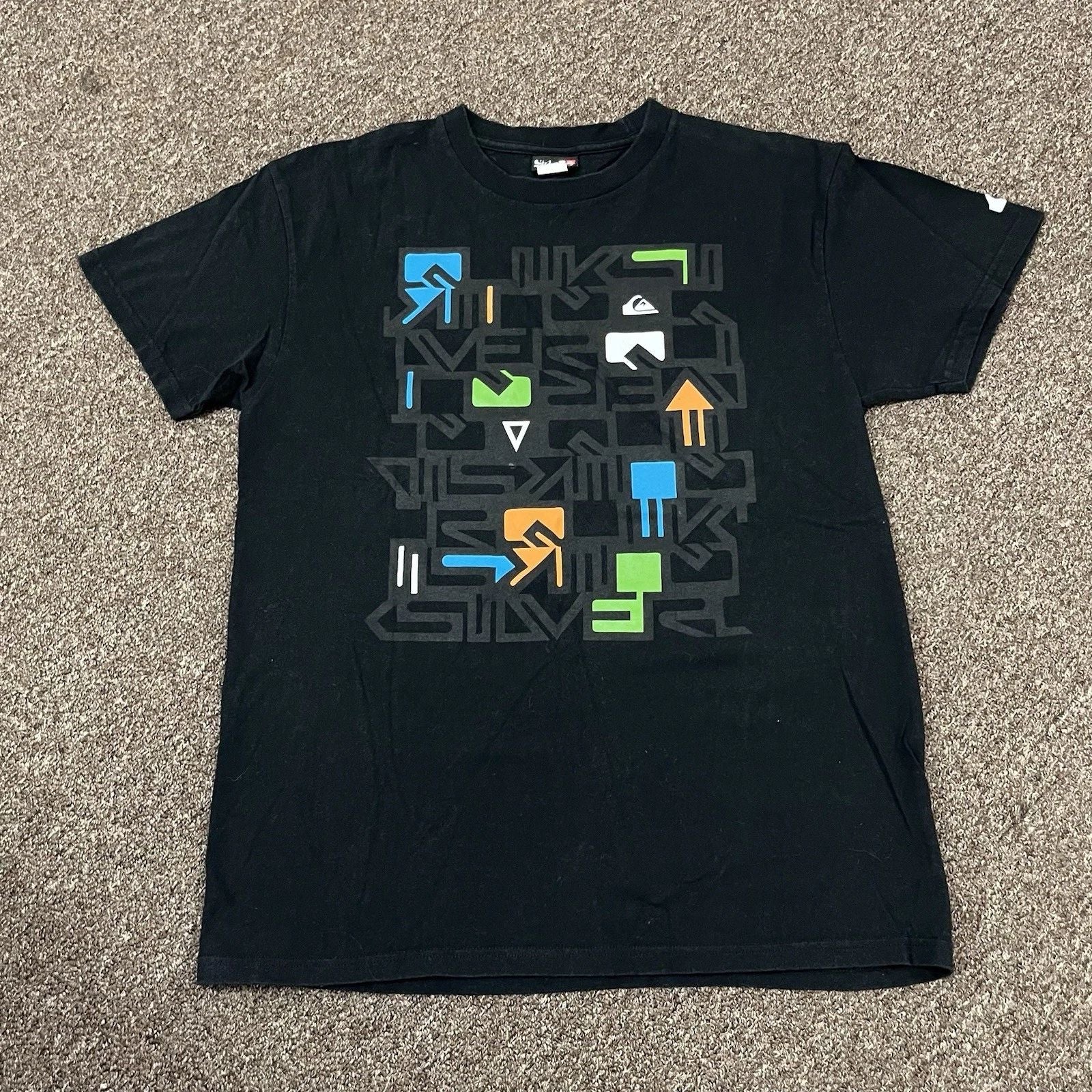 Quiksilver T-Shirt Men’s Medium Black Skate Surf Graphic Y2K Colorful