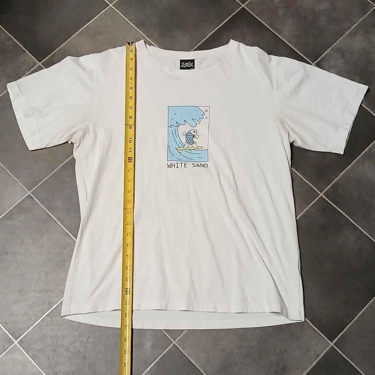 white sand 100% Cotton Surf Graphic tshirt