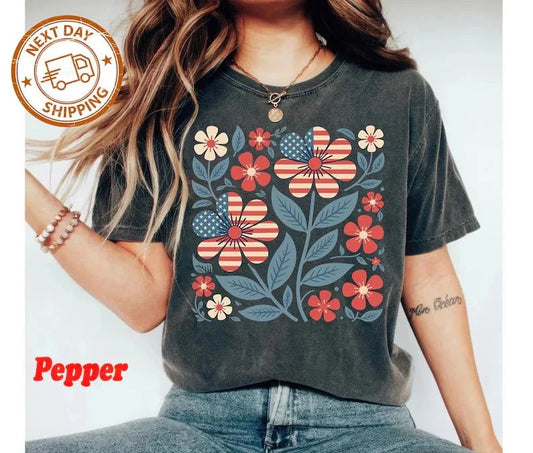 Boho Patriotic Daisy American Flag Comfort Tee Shirt Womens Mens Gift