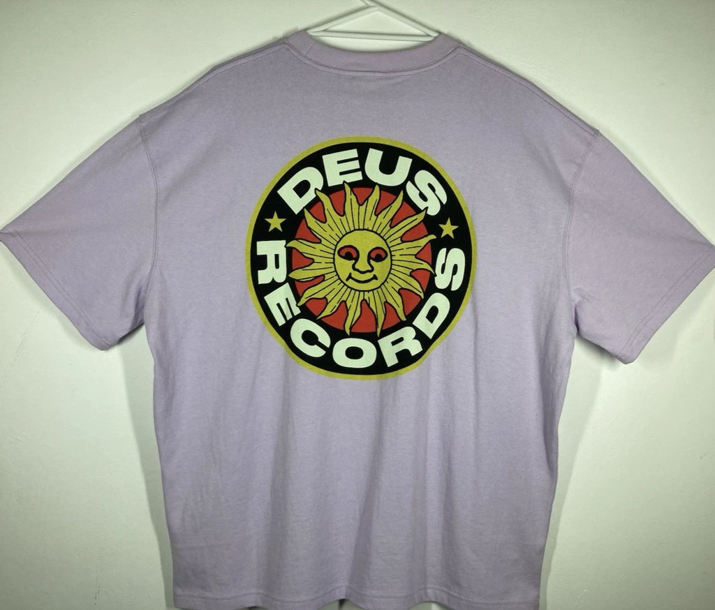 Deus Ex Machina Electric Head T-Shirt Men's Large NWOT Lilac Skate Surf Casual