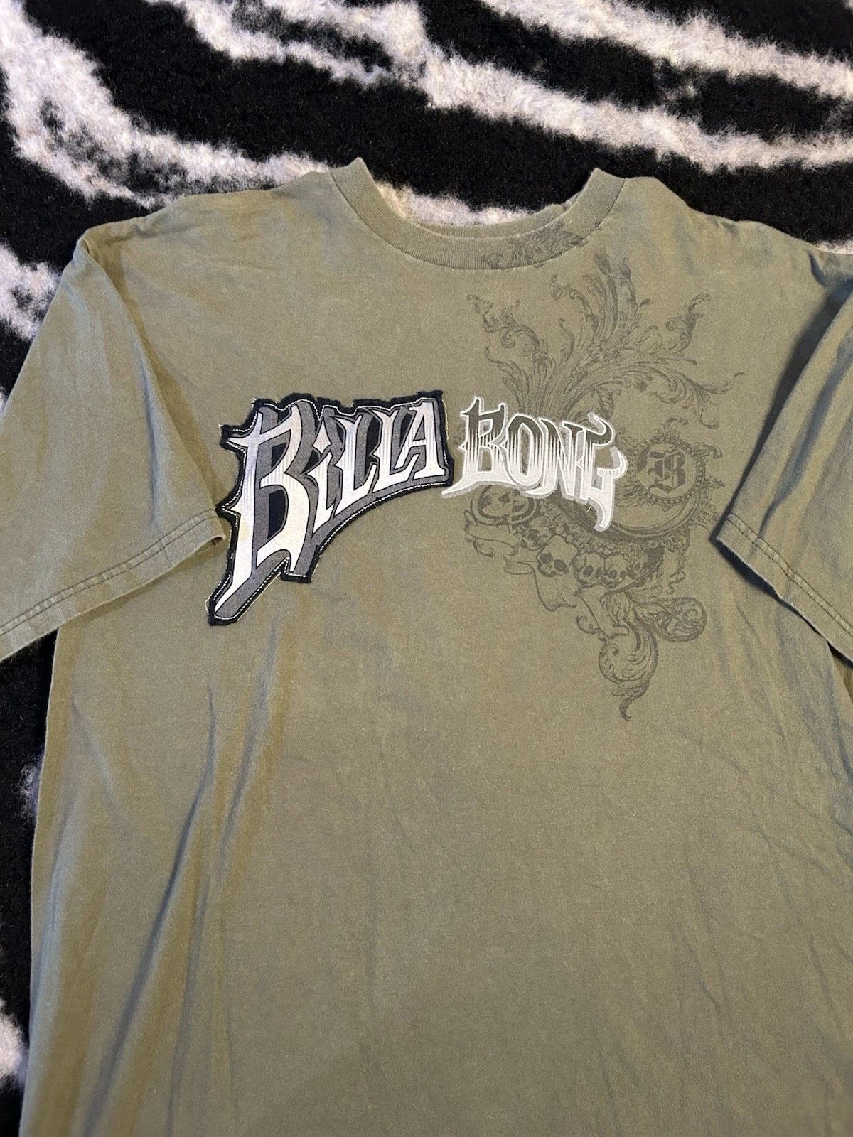 Billabong Y2K Green T Shirt Surf Skate Logo Print Fast Ship B17