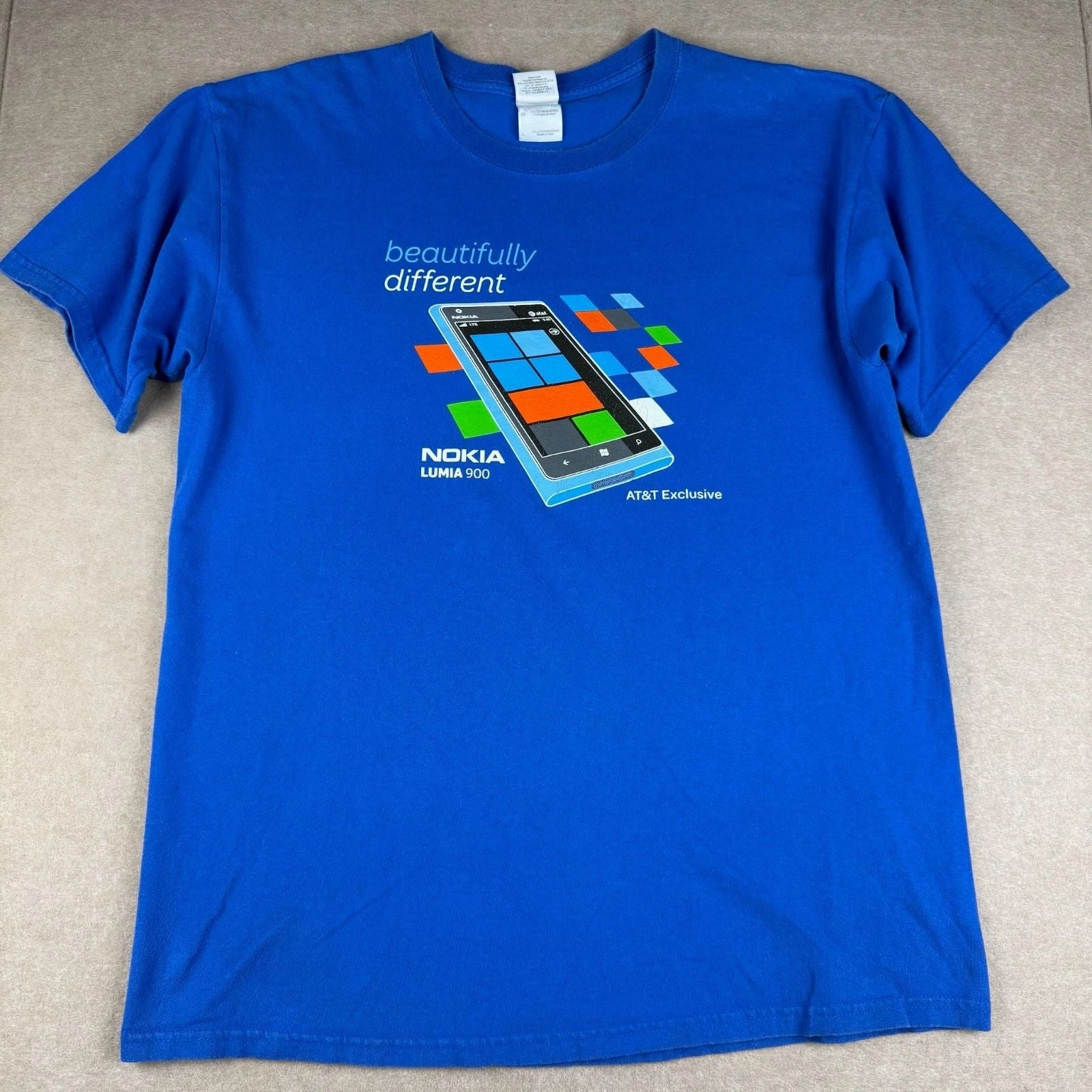 Nokia Lumia 900 Promo Graphic Mens L Blue AT&T Tech Promo T-Shirt Gildan
