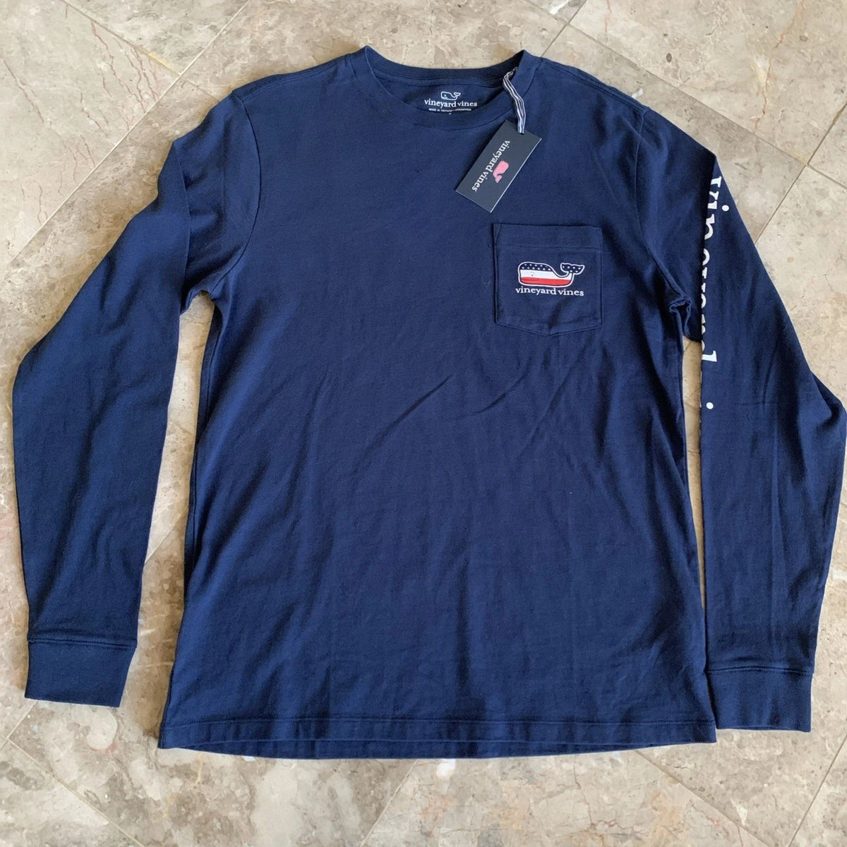 Vineyard Vines Men’s Flag Whale Long Sleeve Pocket T-shirt Navy Blue Cotton NWT