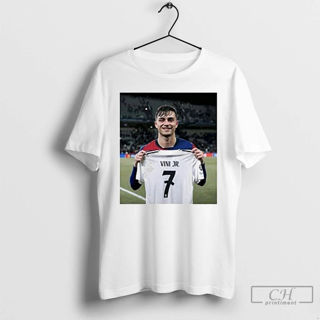 Classic Pedri Pulling Vini Jr 7 Ornaments T Shirts