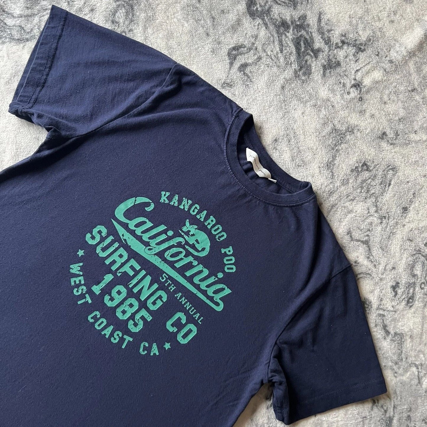 Kangaroo Poo California Surfing Co 1985 Graphic Spell Out Tshirt Retro Tee Top S