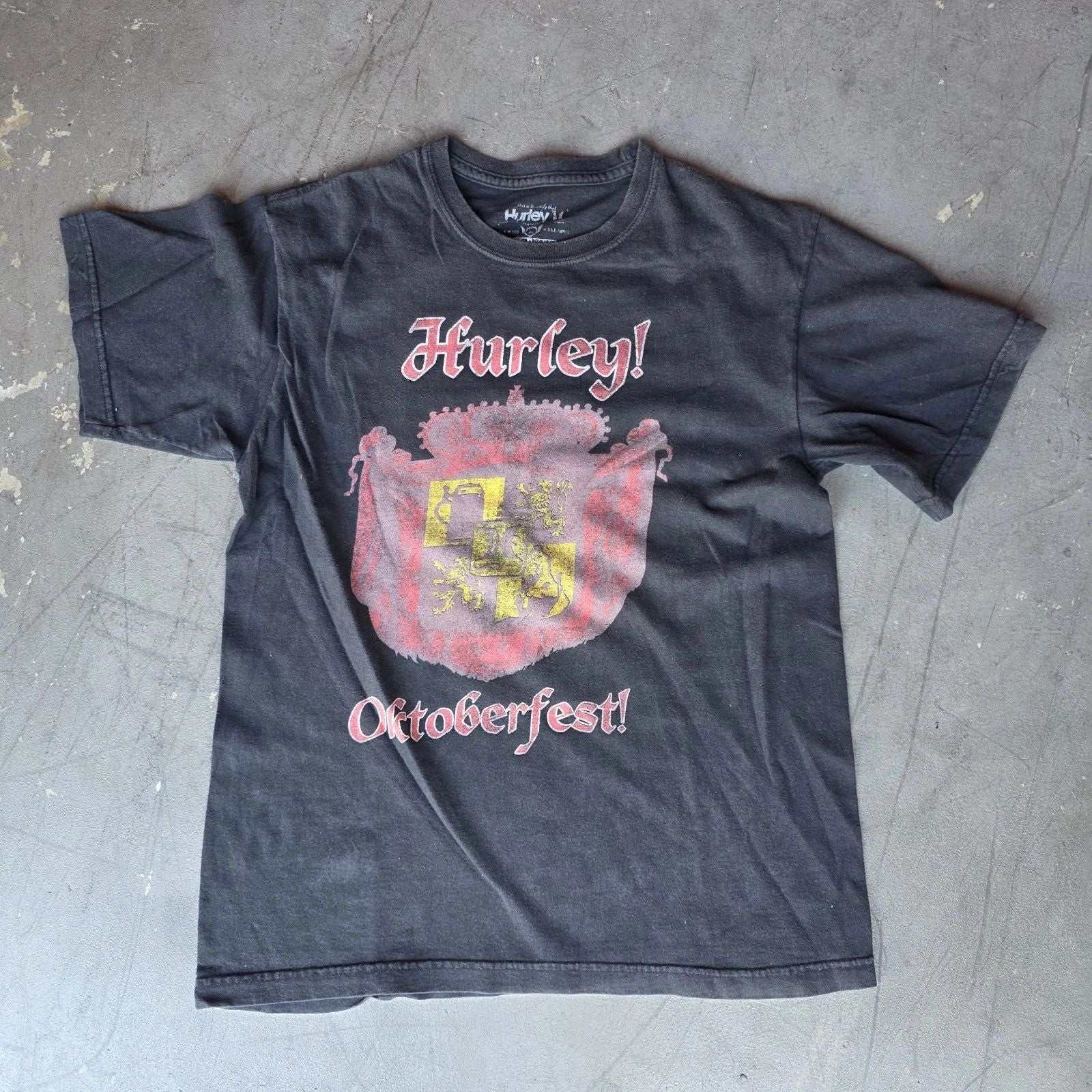 Hurley oktoberfest tee T-shirt Surf Aesthetic sz M