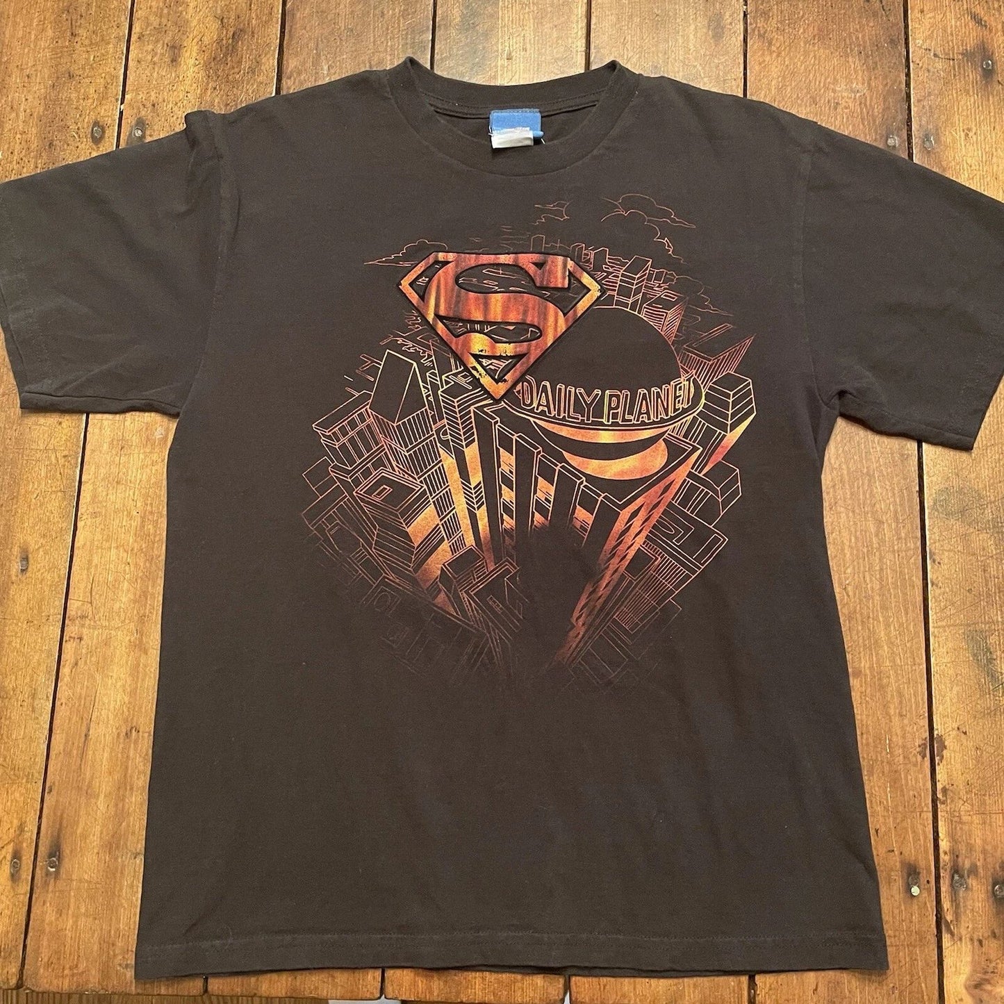 Superman Daily Planet Graphic Black Tee - Raised Logo - Size L - City Superhero
