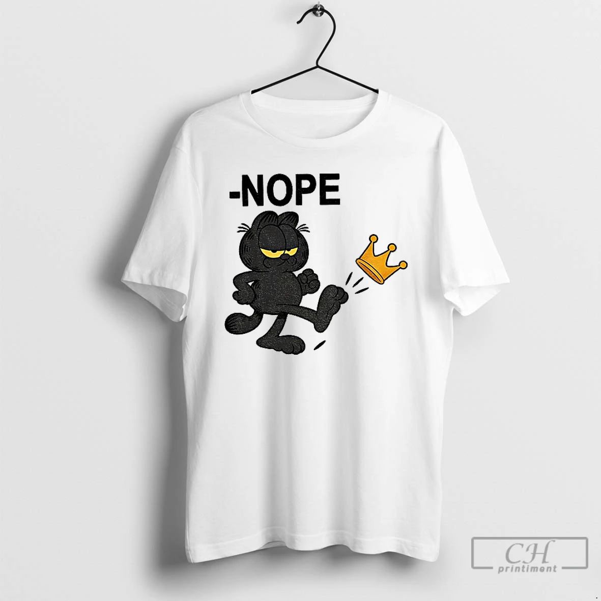 Classic Black Cat Kicking Crown No Kings In America Political T Shirts