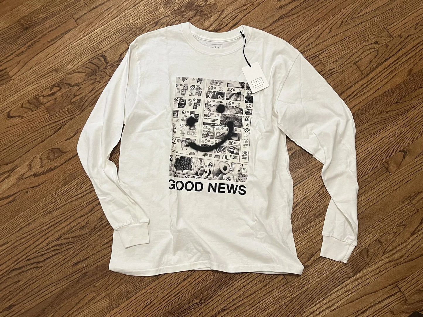 SALT SURF Smiley Face Good News Long Sleeve Shirt Size Medium - NWT