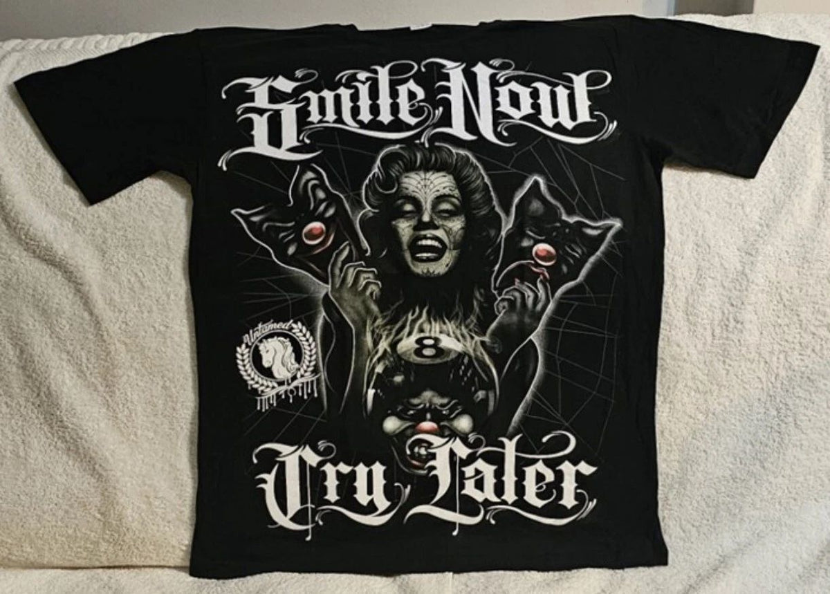 MARILYN MONROE SMILE NOW CRY LATER MASKS 8 BALL UNTAMED TATTOO T-SHIRT SHIRT