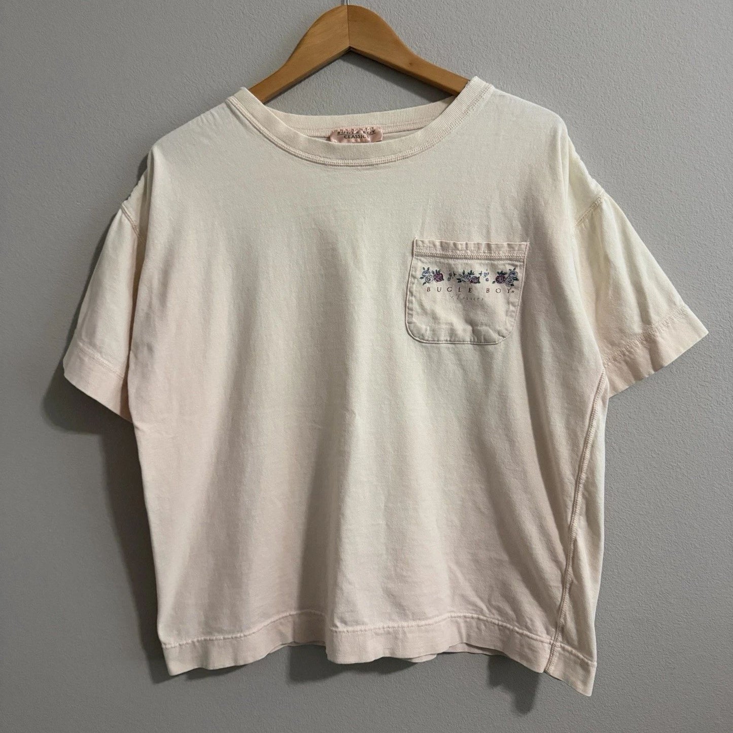 Boxy Vintage 90s Peach / Cream Bugle Boy Pocket Tee Shirt Size L Skate Surf USA