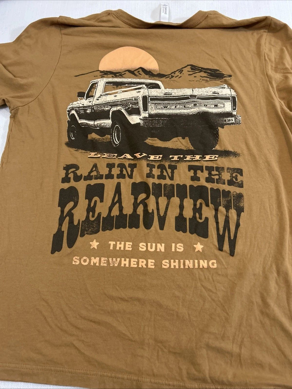 CANVAS T-shirt Size XL Brown Tan Graphic Tee