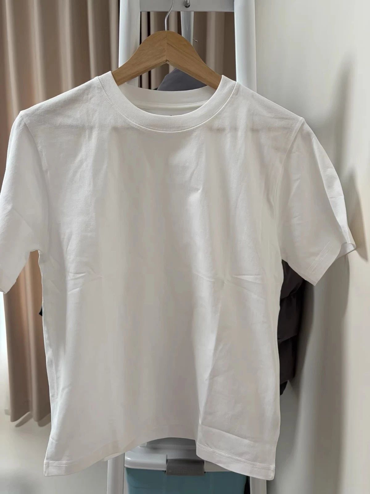 men white short sleeve size m