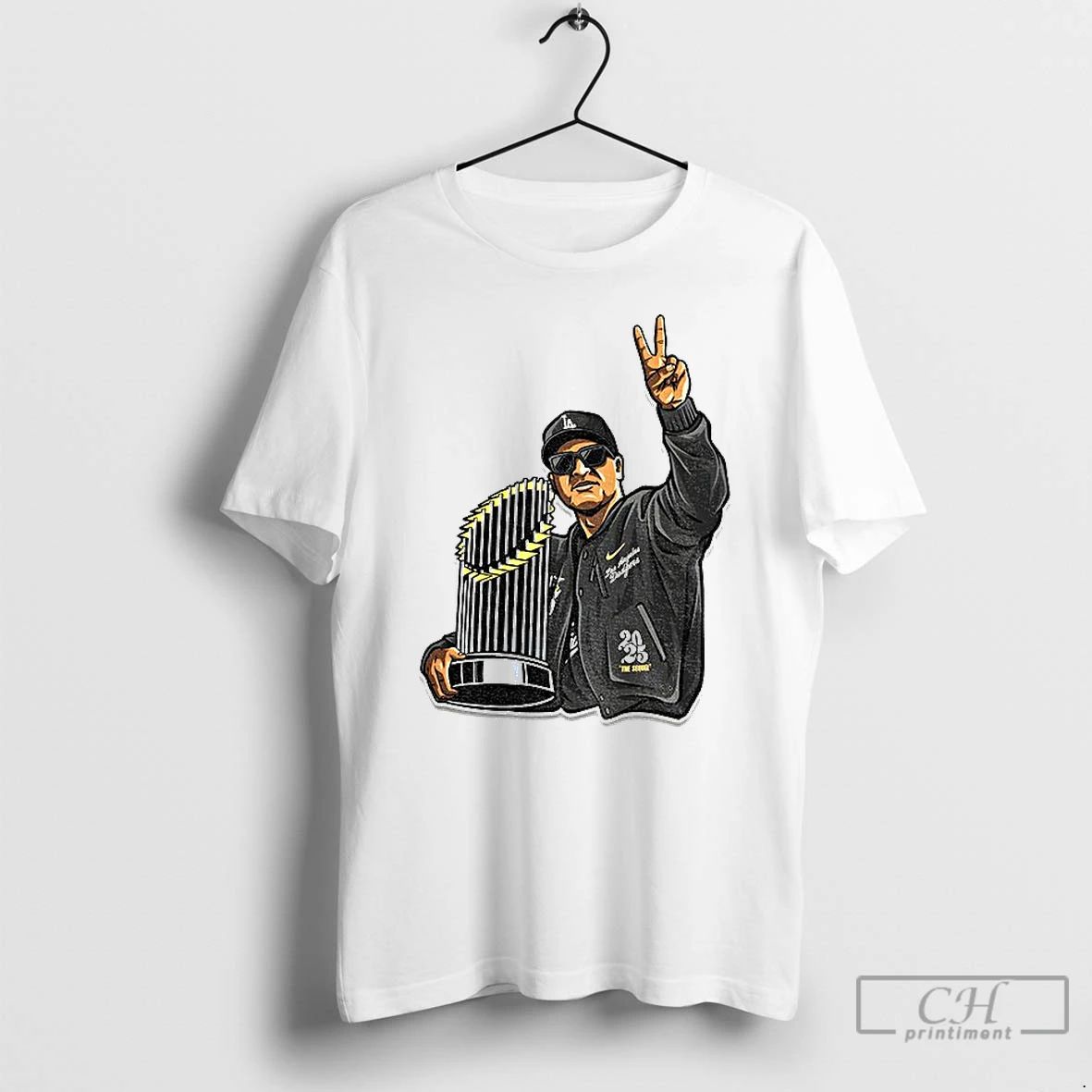 Premium Dave Roberts Holding World Series Trophy Fingers Up T Shirts