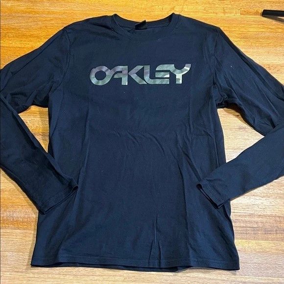 Oakley Men Medium Custome Fit Black Camo Graphic Logo Long Sleeve Crew Neck Tee
