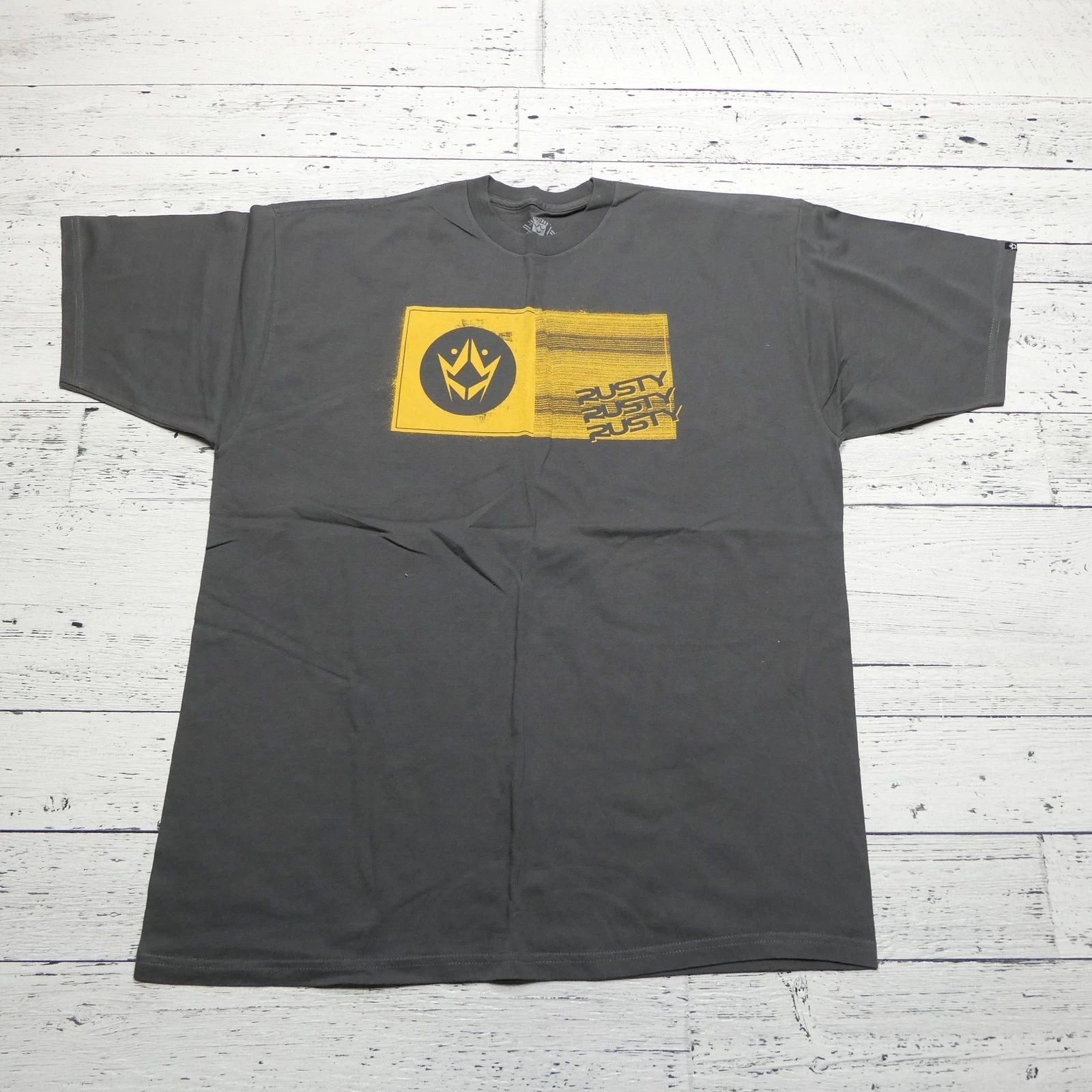 Rusty Shirt Mens 3XL Gray Yellow Graphic Crown Logo Skate Surf Streetwear