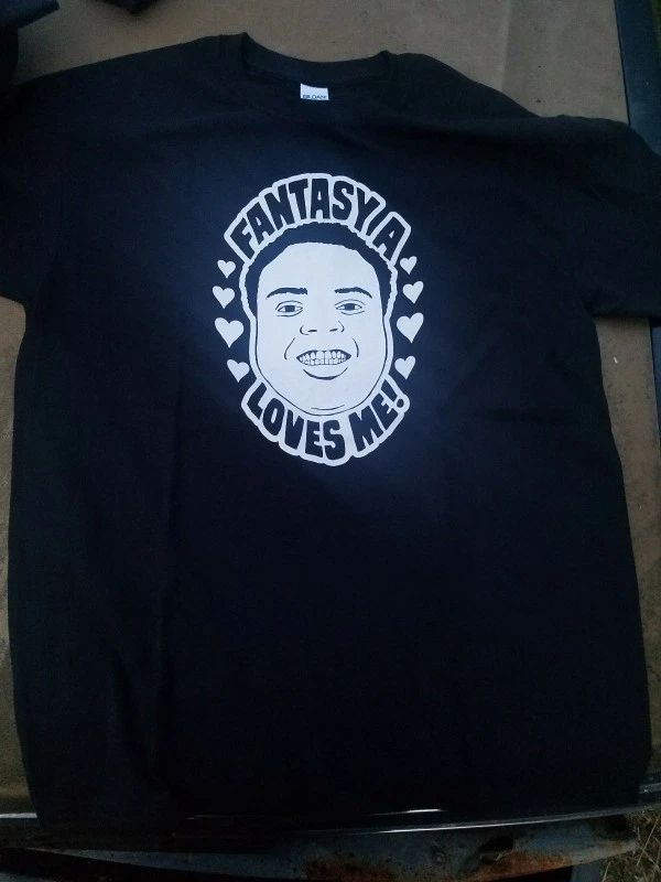 Fantasy A Loves Me T-Shirt Size L
