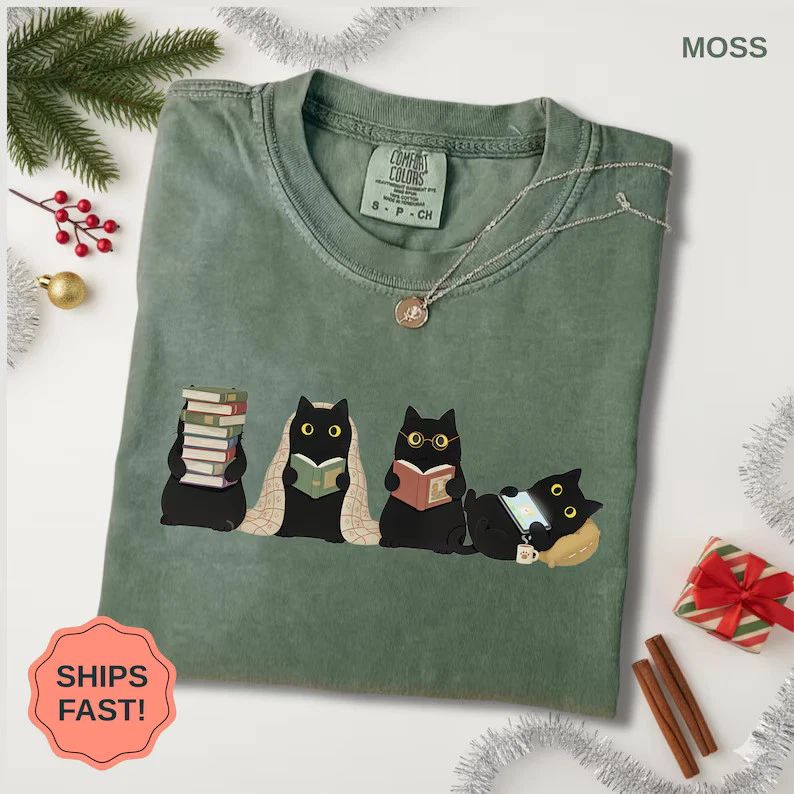 Black Cats Reading Book Lover Cat Reader Comfort Tee