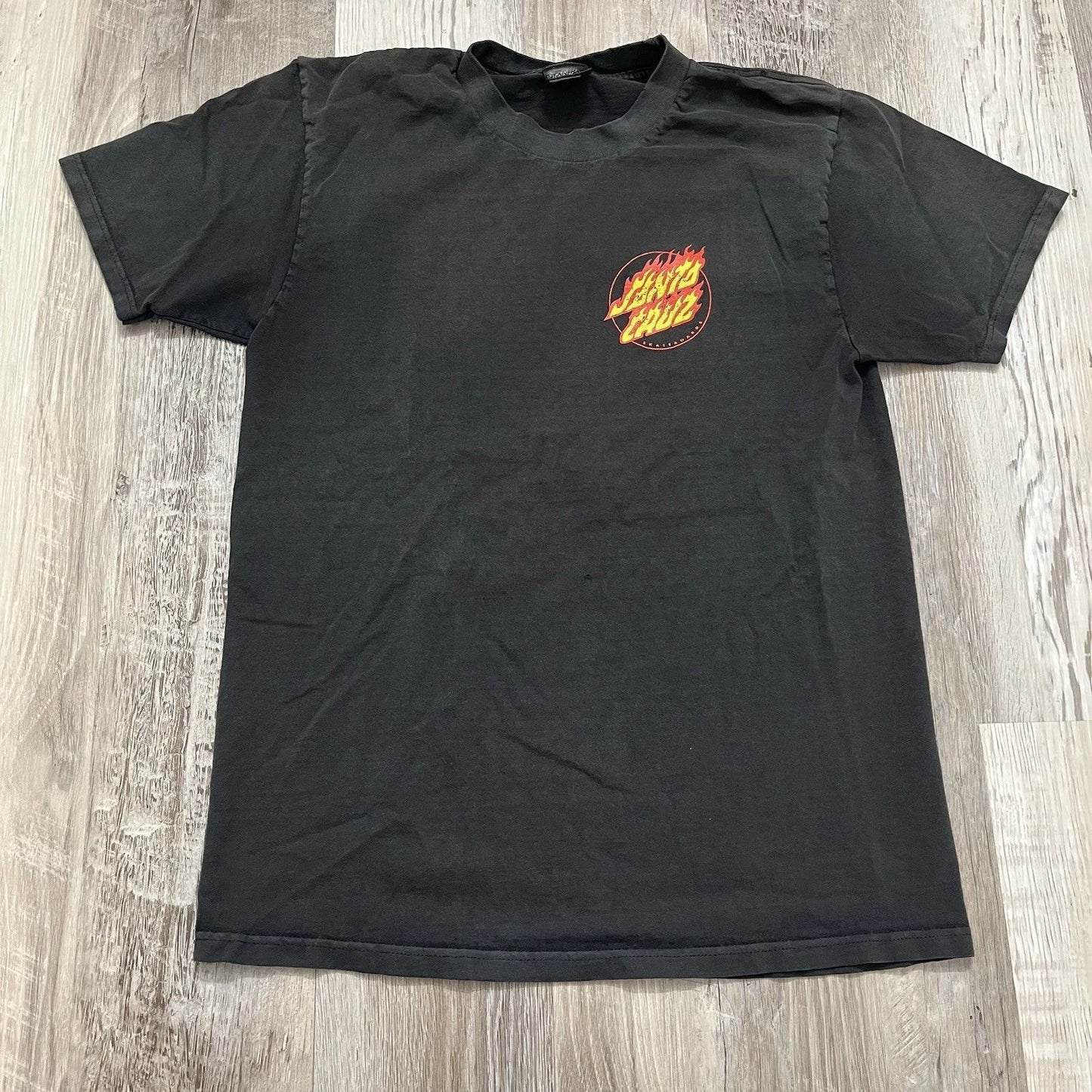 Santa Cruz Men’s Medium T Shirt Faded Black Surf Skate Flame Logo