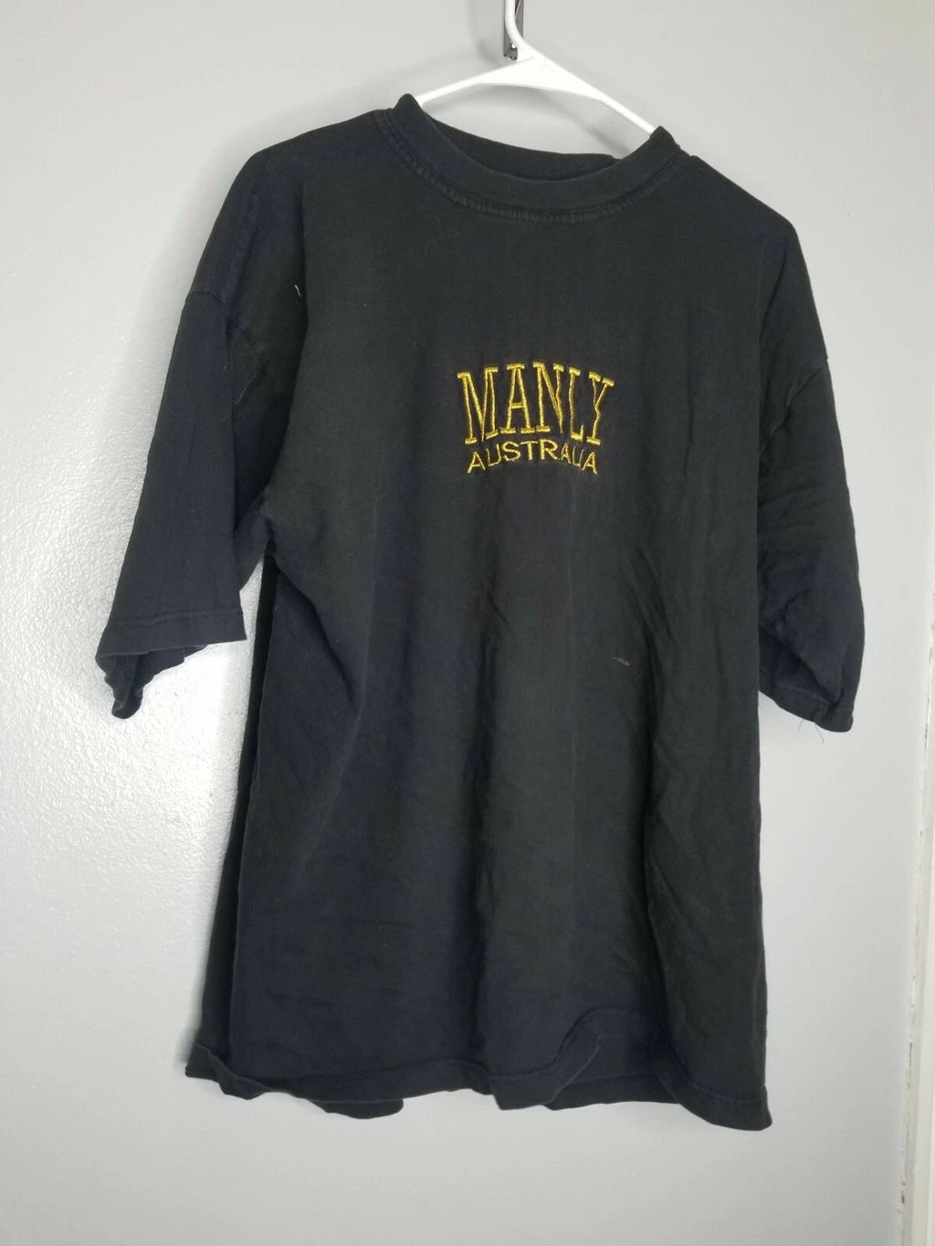 Retro Mens XL Manly T-Shirt Australia Pacific Surfer Embroidered Distressed