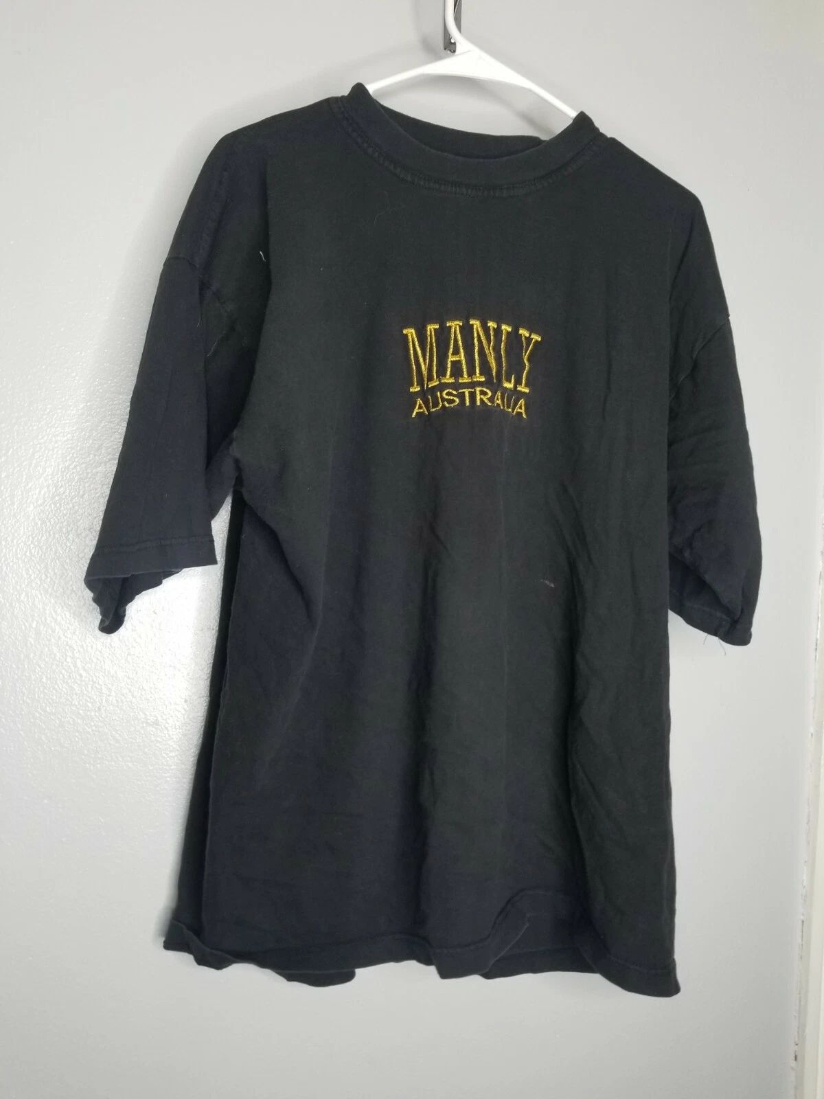 Retro Mens XL Manly T-Shirt Australia Pacific Surfer Embroidered Distressed