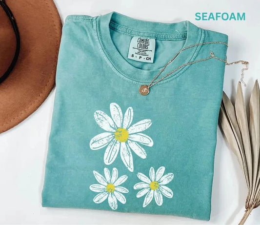 Daisy Boho Floral Comfort Tee Shirt Aesthetic Flower Graphic Tee
