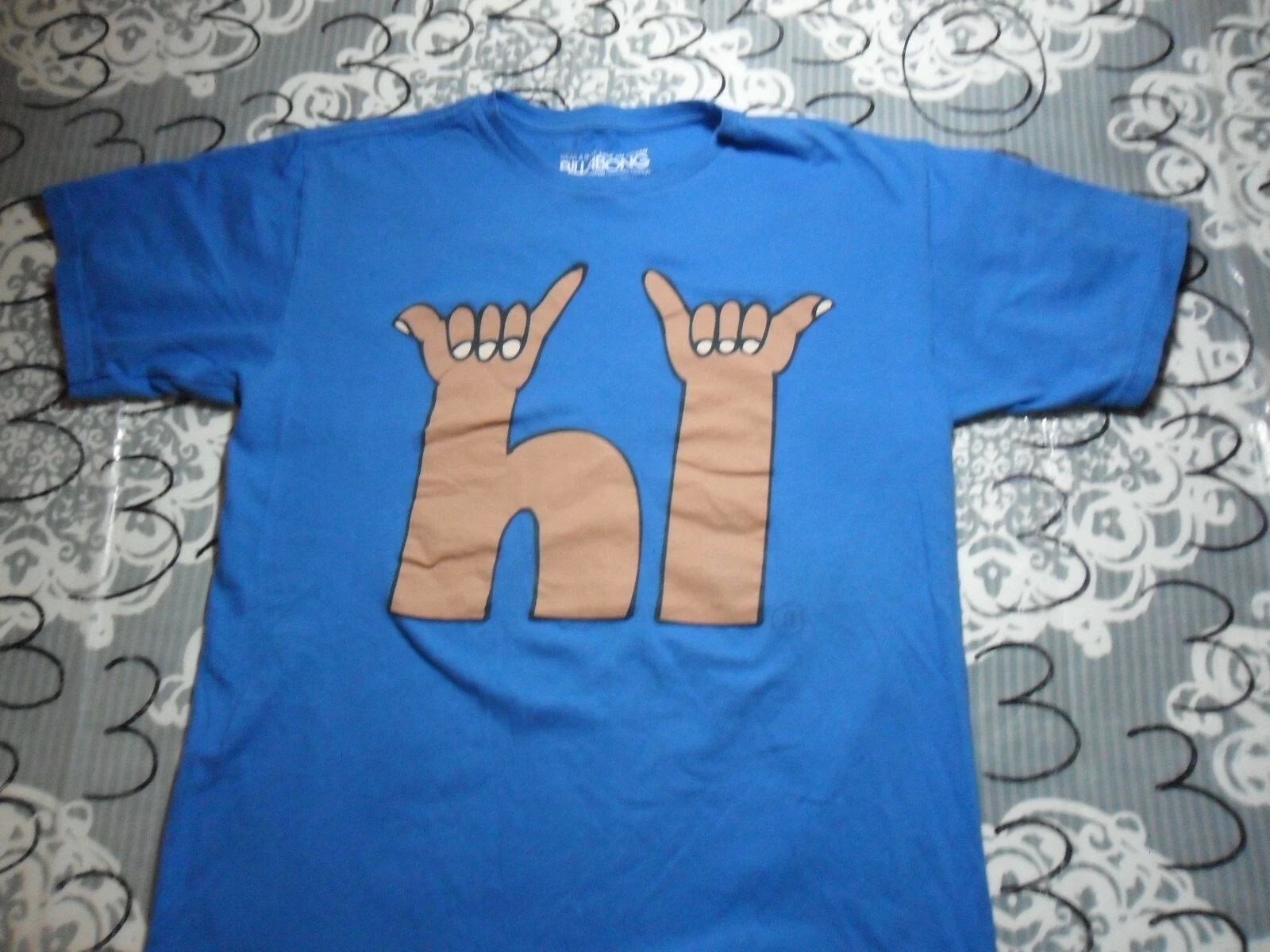 Medium Billlabong Hawaii surfs up (damaged) T Shirt