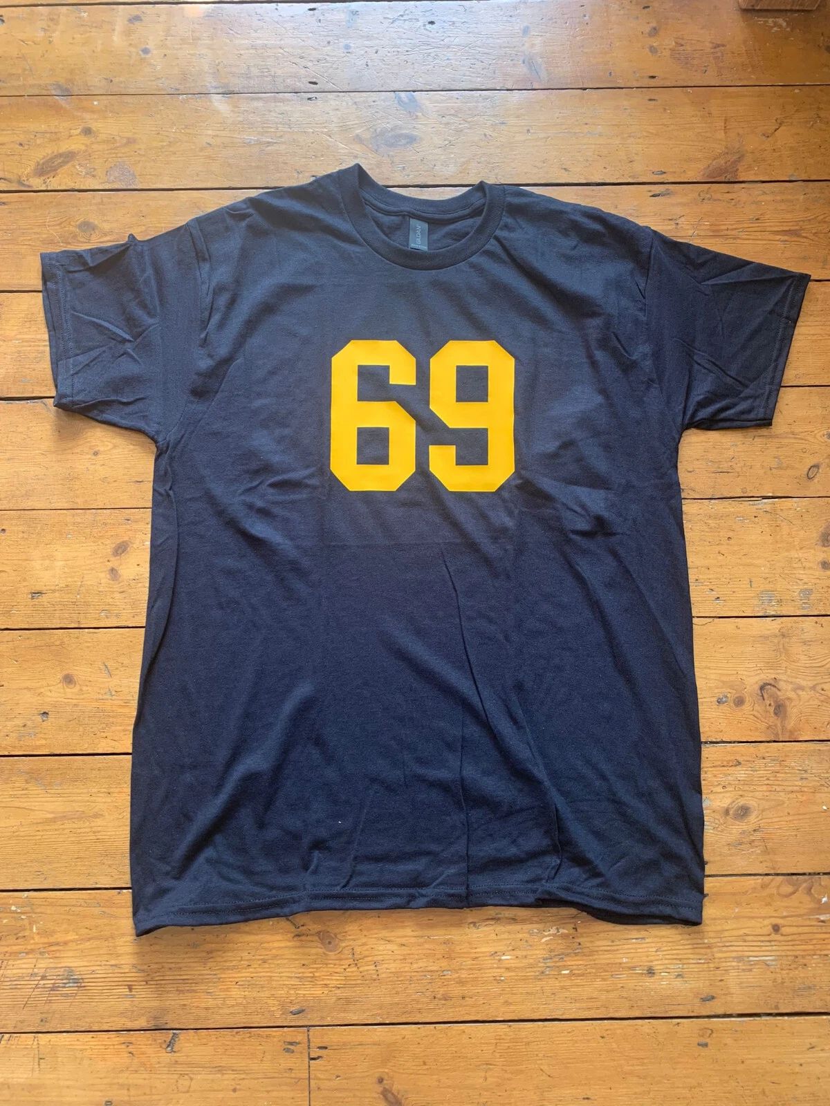 69 College Style T-Shirt -  Retro, Varsity, 60's, S-XXL