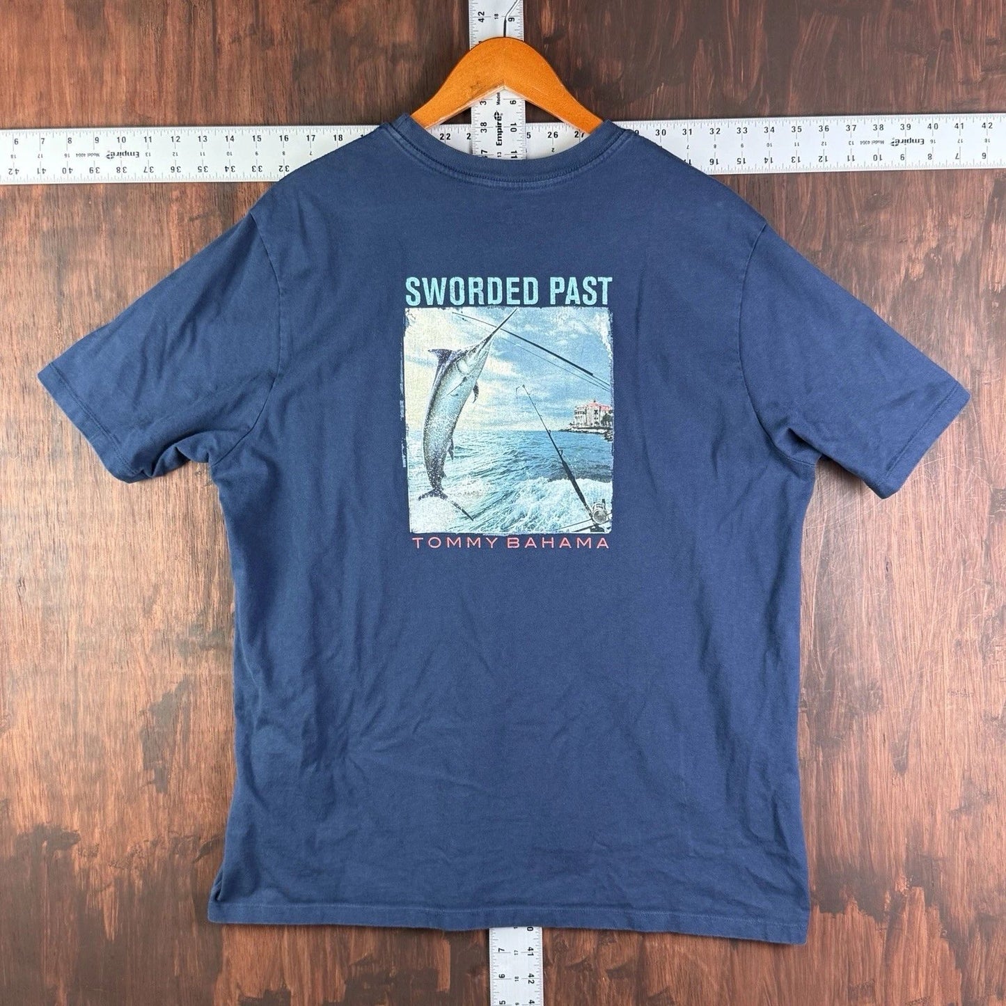 Tommy Bahama T-Shirt Short Sleeve Sworded Past Graphic Crewneck Blue Mens XL