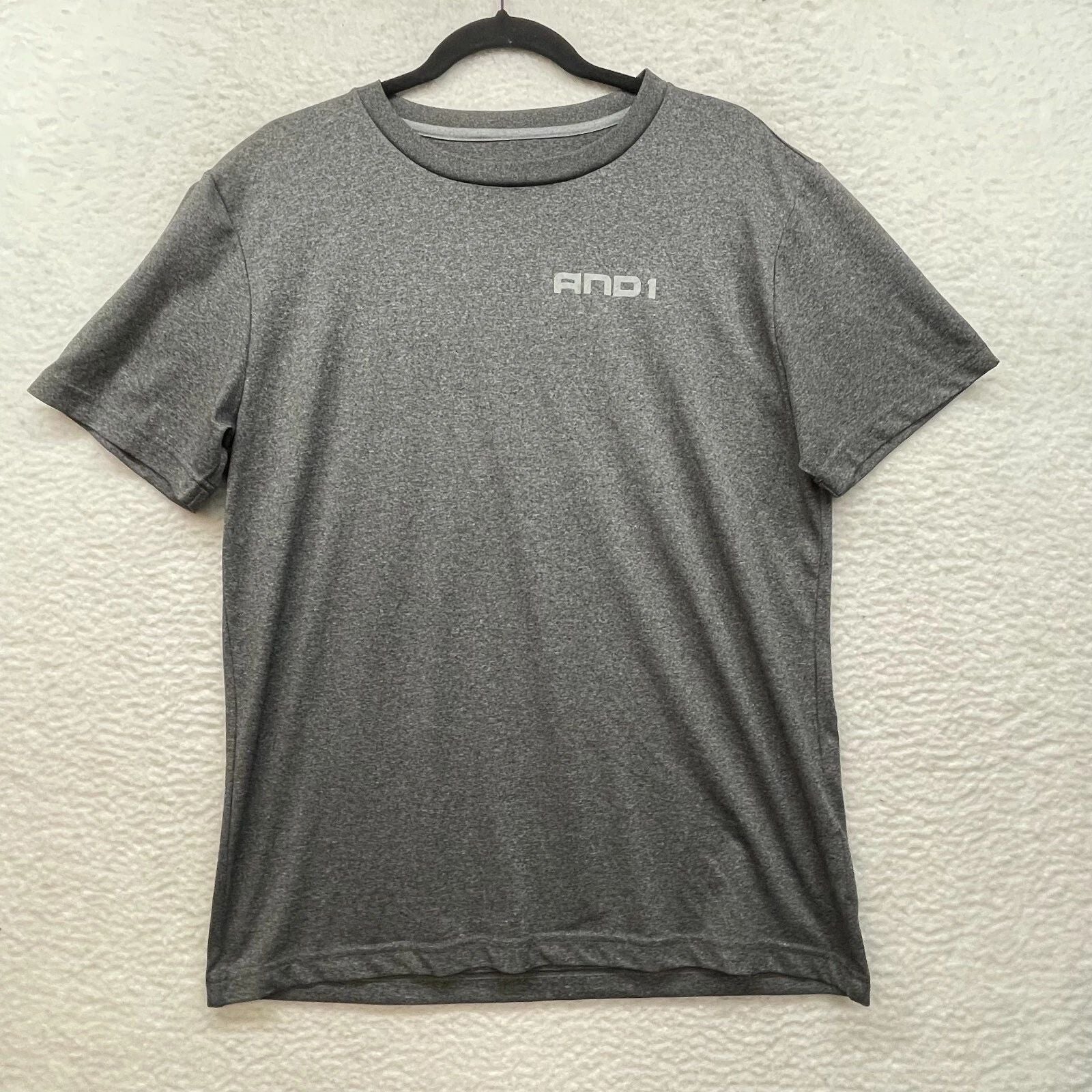 AND1 Shirt Mens Medium Gray Logo Adult Streetwear Basketball Basic Athletic Gym