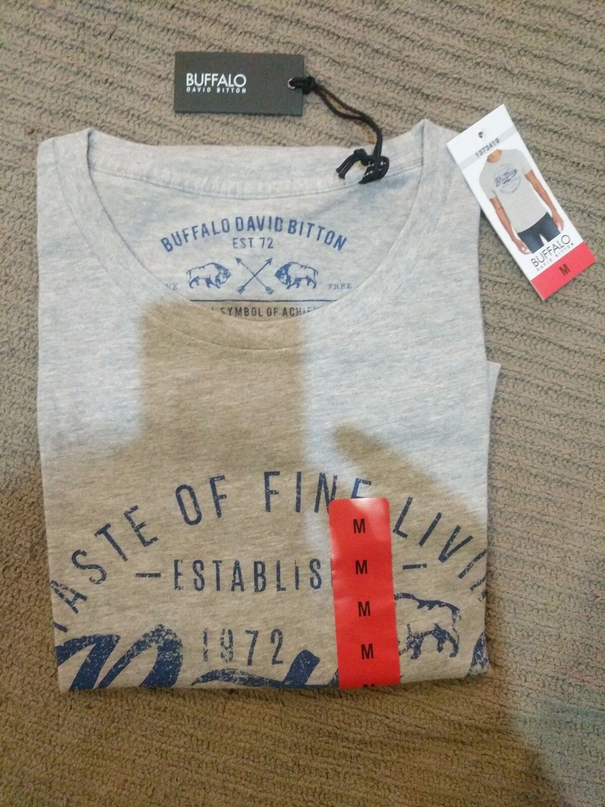 Buffalo David Bitton Grey Logo Graphic T-Shirt Athletic Design Crew Medium NWT